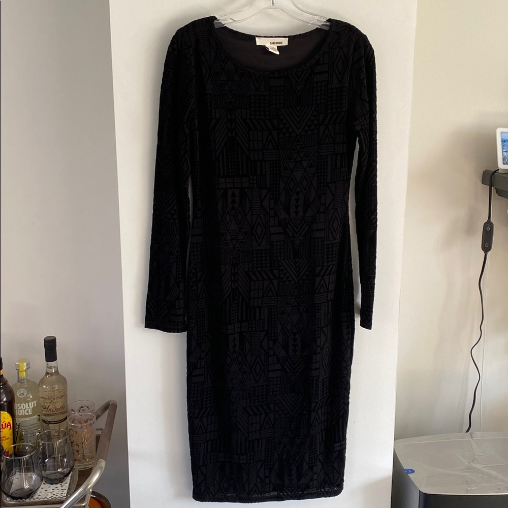 SANS SOUCI black long-sleeve velvet geometric  print lined M